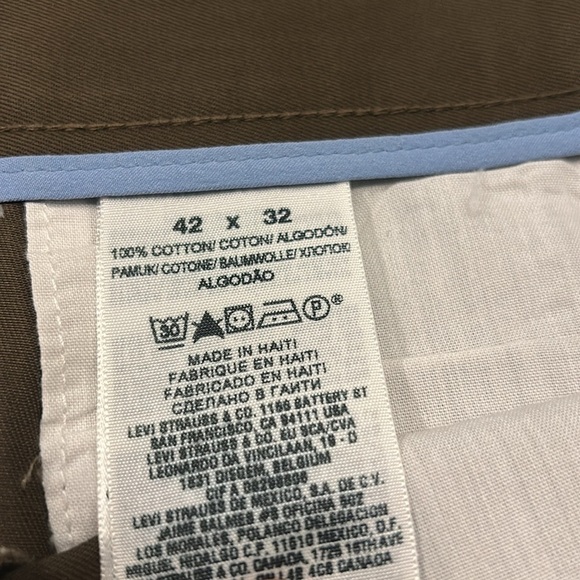 Dockers Straight Fit W42 L32 - Picture 9 of 10